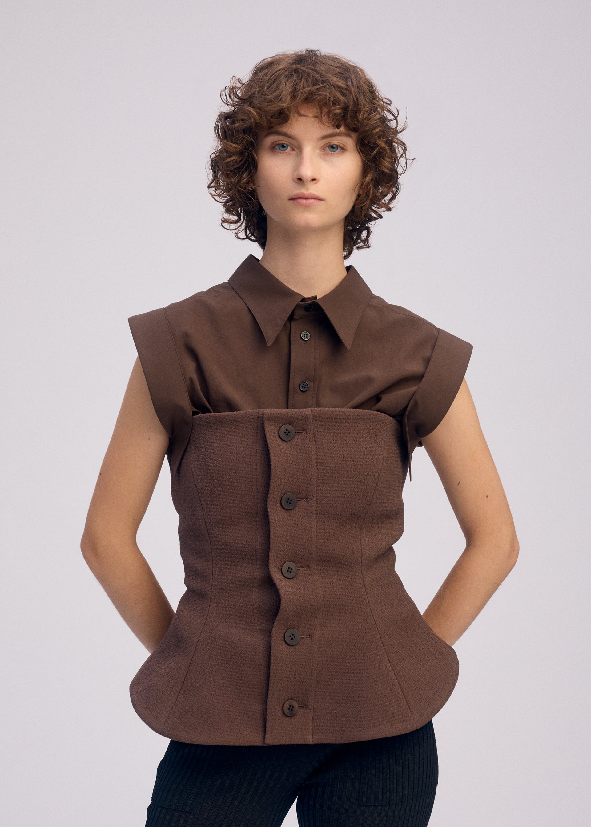 ARMS Top Dark Brown – ISSEY MIYAKE EU