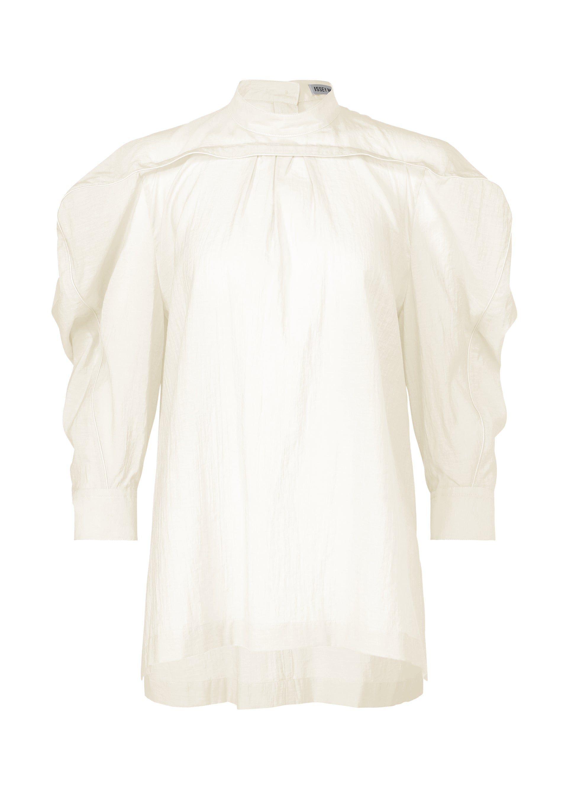 A product shot of the Issey Miyake R SHIRT SHEER prêt à porter in .