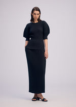 A model wears the ISSEY MIYAKE SLEEK PLEATS sleek-pleats-shirt-black-3.