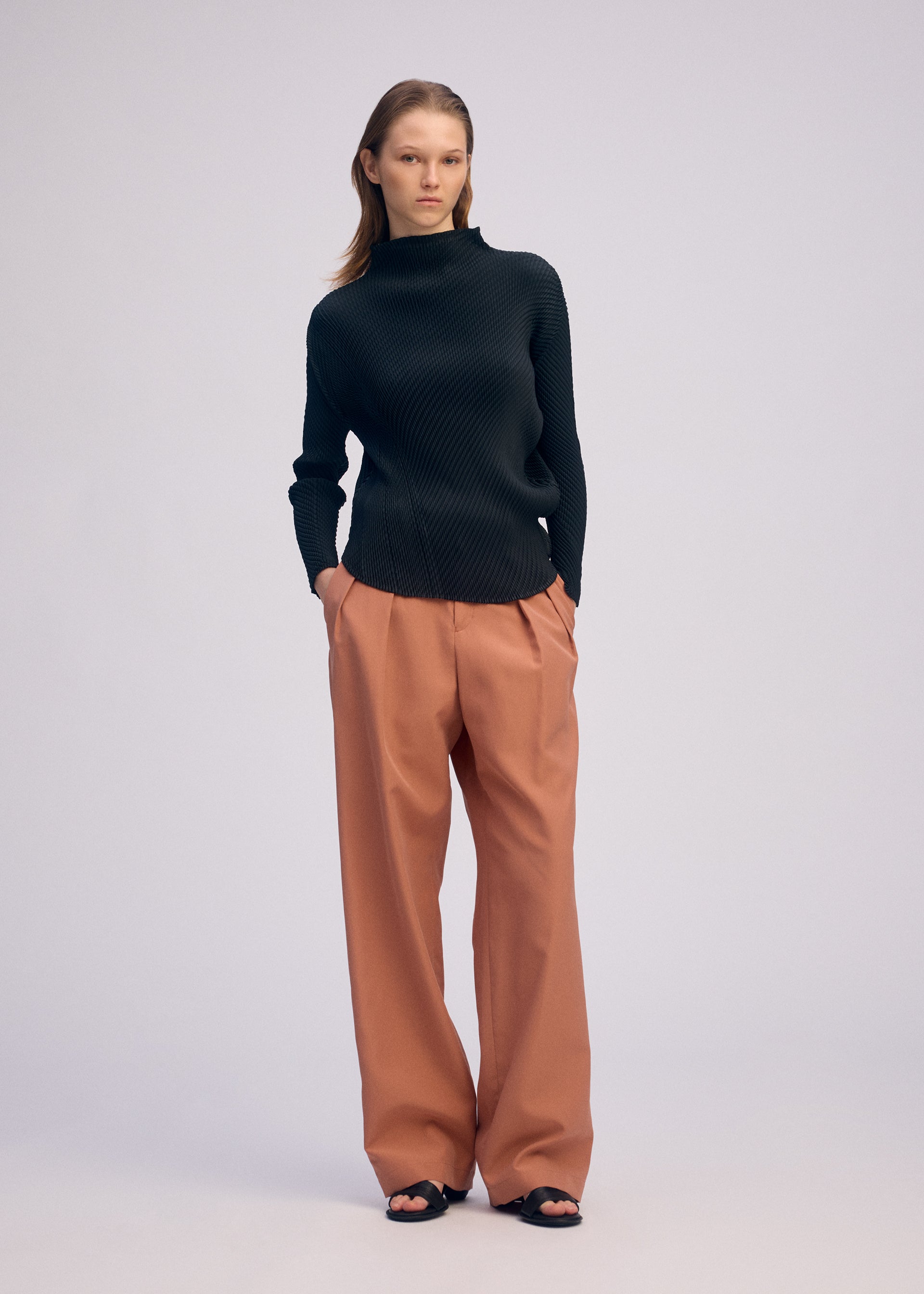 MISTY PLEATS Shirt Black – ISSEY MIYAKE EU