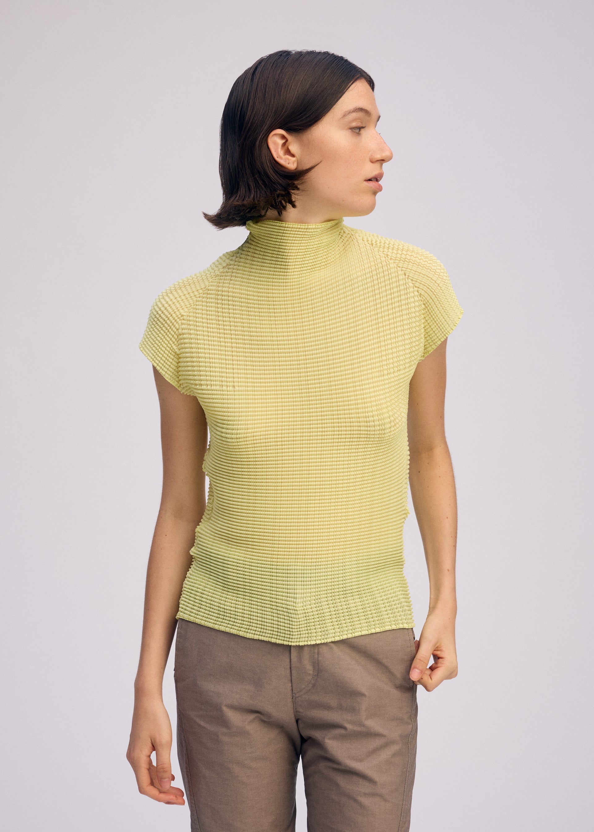 WOOLY PLEATS-66 Top Greige – ISSEY MIYAKE EU