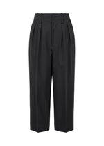 A product shot of the ISSEY MIYAKE SIMPLE ENSEMBLE prêt à porter in .