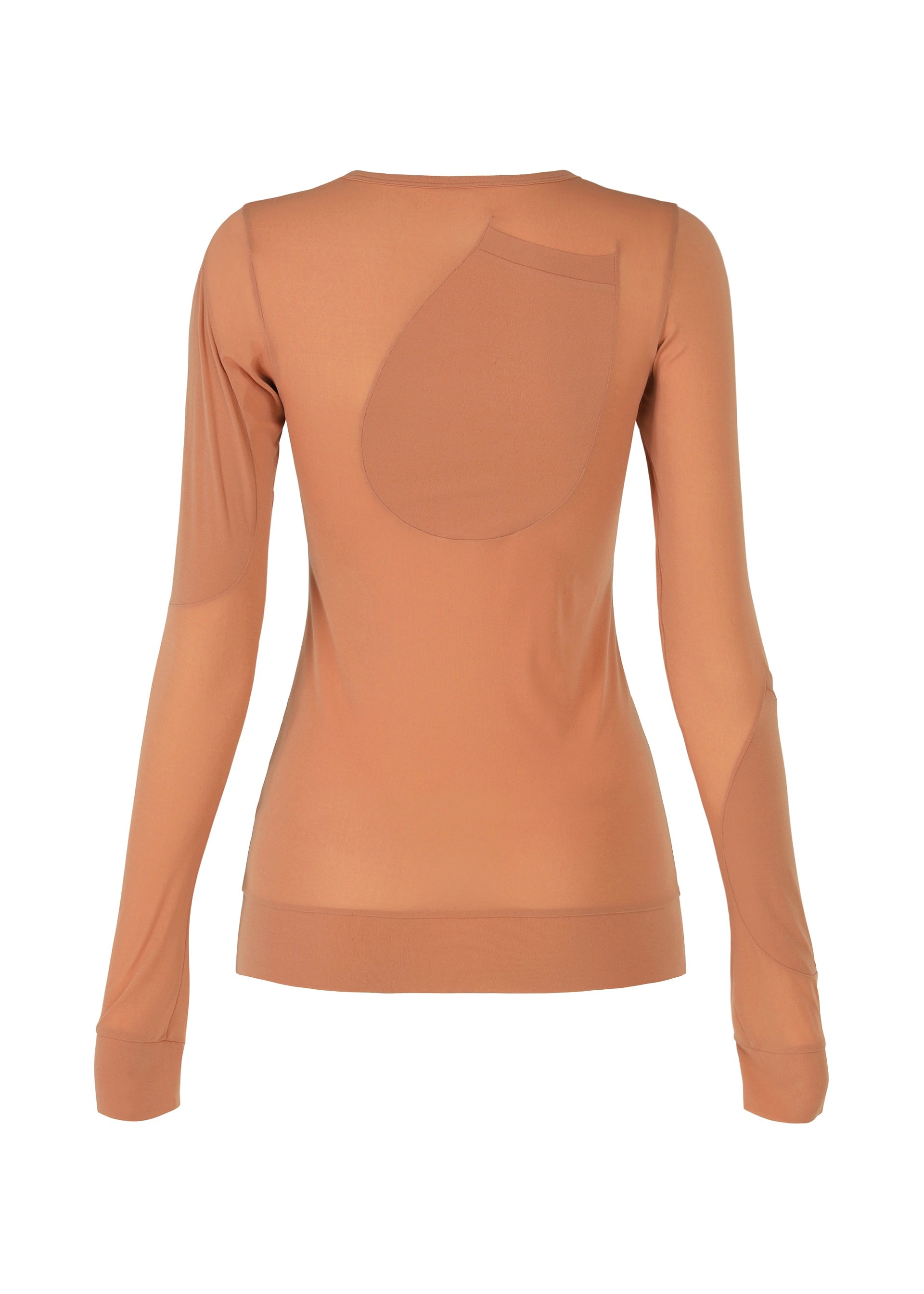 A detail shot of the ISSEY MIYAKE A SHOPPERS BODY prêt à porter.