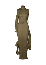 A product shot of the ISSEY MIYAKE ADVENTITIOUS?SLEEVES dress in green (65), recurring_style.