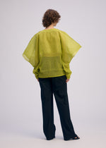 A model wears the Issey Miyake CIALDA prêt à porter.
