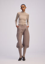 A model wears the ISSEY MIYAKE ELEPHANT KNIT prêt à porter.