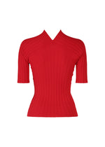 A detail shot of the ISSEY MIYAKE ELEPHANT KNIT prêt à porter.