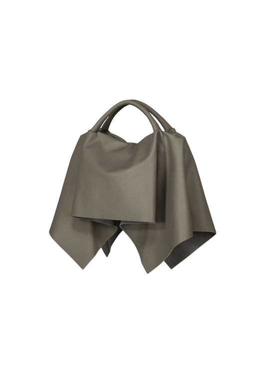 A product shot of the ISSEY MIYAKE SQUARE BAG(LEATHER) bag in gray.