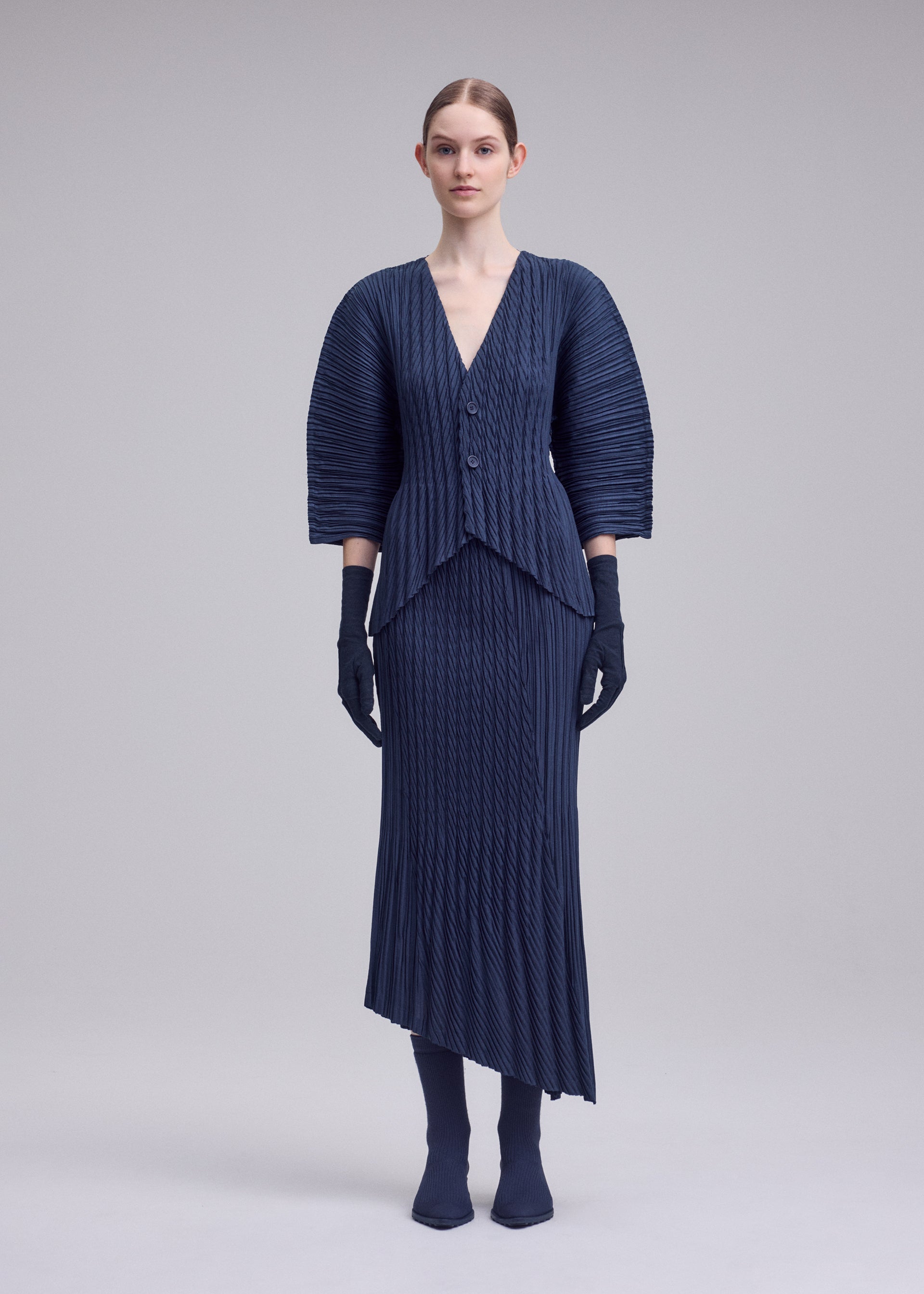 UNFURLING PLEATS Skirt Green – ISSEY MIYAKE EU