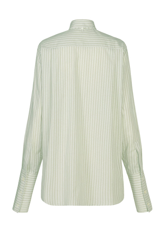 A detail shot of the ISSEY MIYAKE MONSIEUR SHIRT(DOBBY STRIPE) shirt.