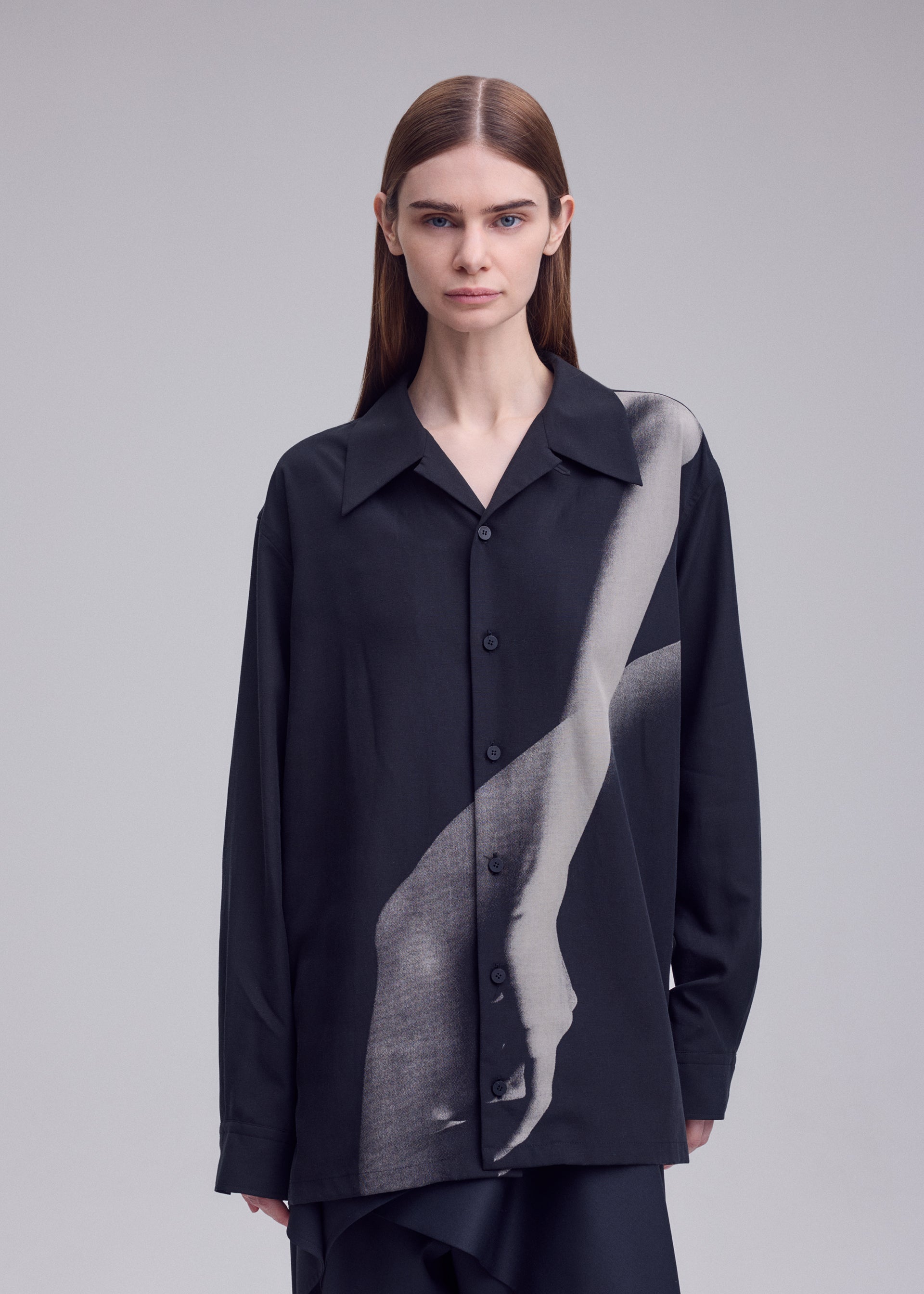HANDS OF LOVER Shirt Black-Hued – ISSEY MIYAKE EU