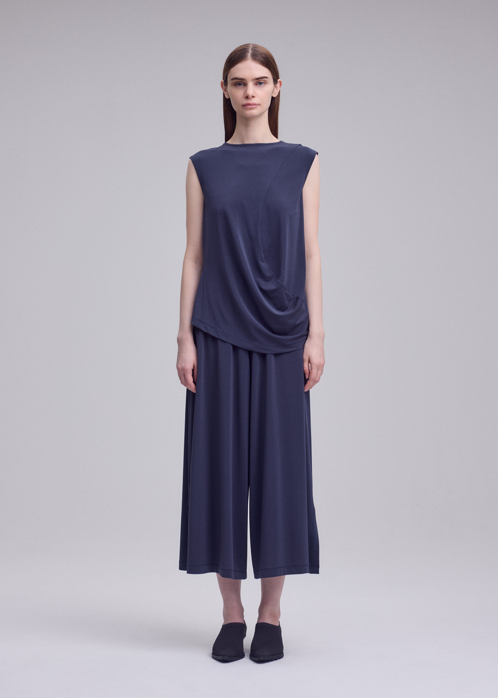 DRAPE JERSEY-68 Trousers Off-White – ISSEY MIYAKE EU
