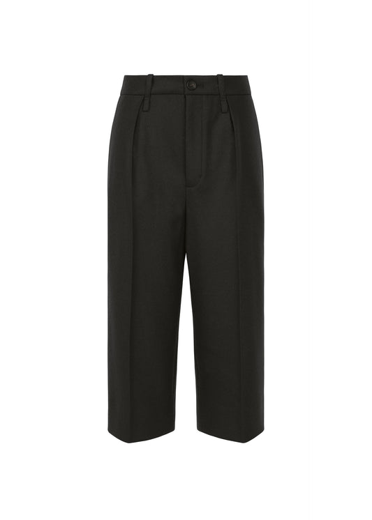 A product shot of the ISSEY MIYAKE MANNER trousers in black.