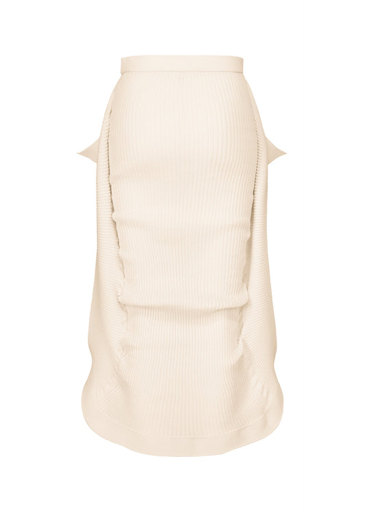 A detail shot of the ISSEY MIYAKE PRANCE skirt.