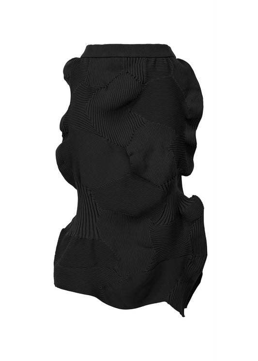 A product shot of the ISSEY MIYAKE KONE KONE skirt in black.