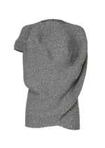 A product shot of the ISSEY MIYAKE FOUND STONE top in gray.