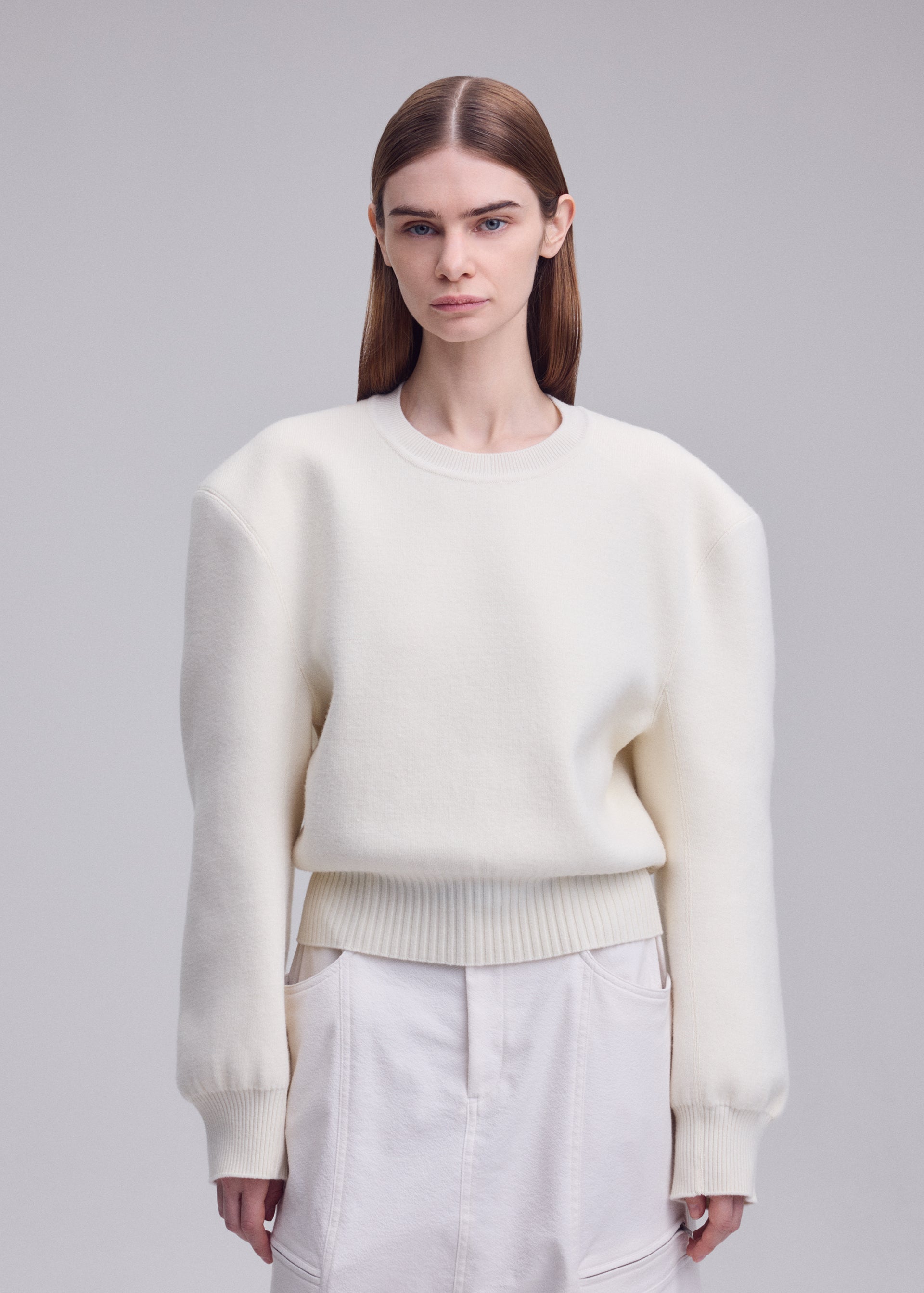 ISSEY MIYAKE ホワイトレーベル 半袖トップス【IM32FJ298】 HANDSOME KNIT Top Off-White – ISSEY MIYAKE EU