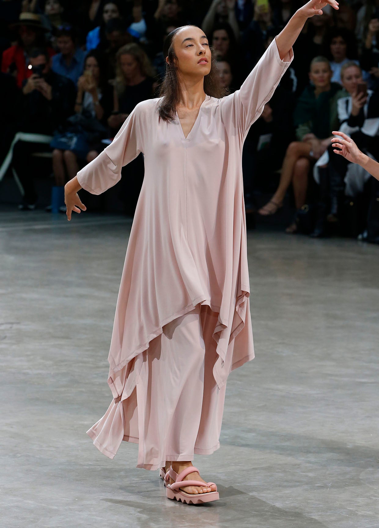 イッセイミヤケ ISSEY MIYAKE 20ss ISSEY MIYAKE COLLECTIONS SPRING SUMMER 2020 – ISSEY MIYAKE EU