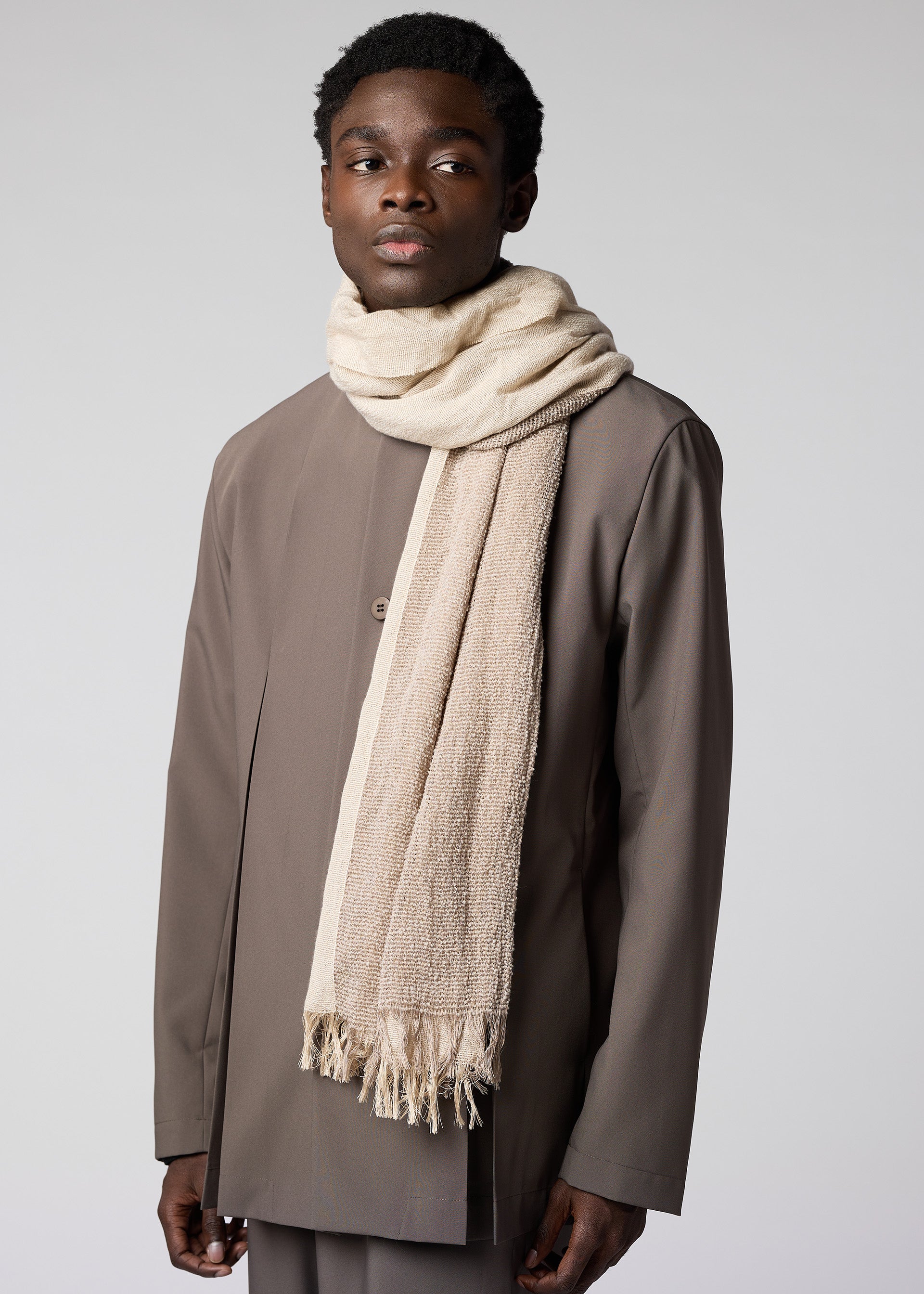 DOUBLE WEAVE STOLE Stole Blue – ISSEY MIYAKE EU