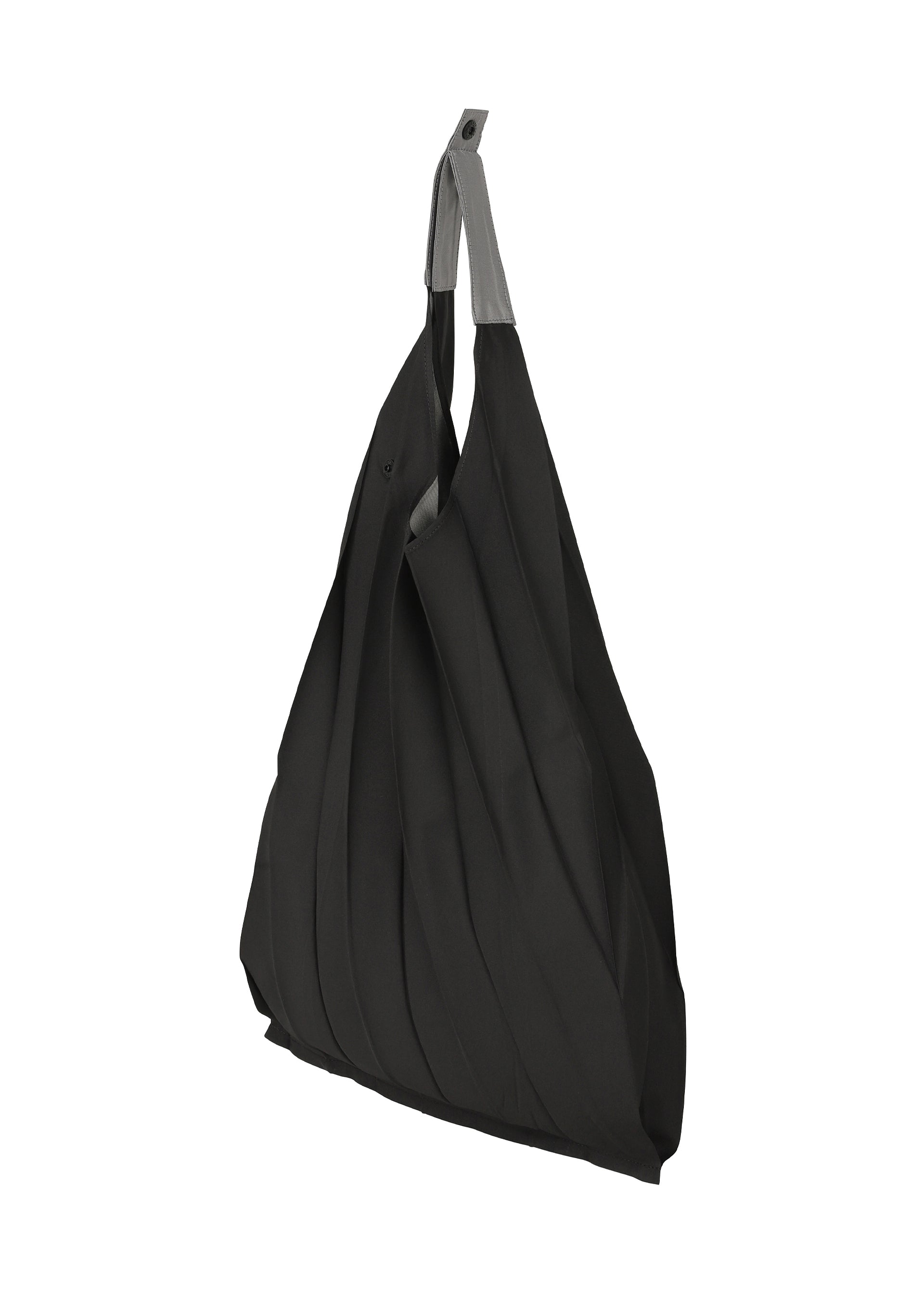 A detail shot of the IM MEN GURU GURU bag.