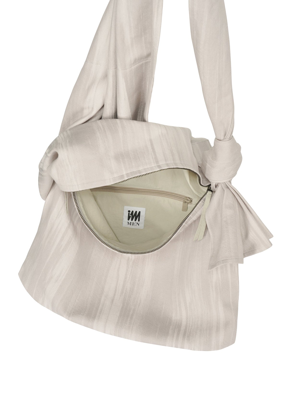 A detail shot of the IM Men COTTON JACQUARD BAG bag.