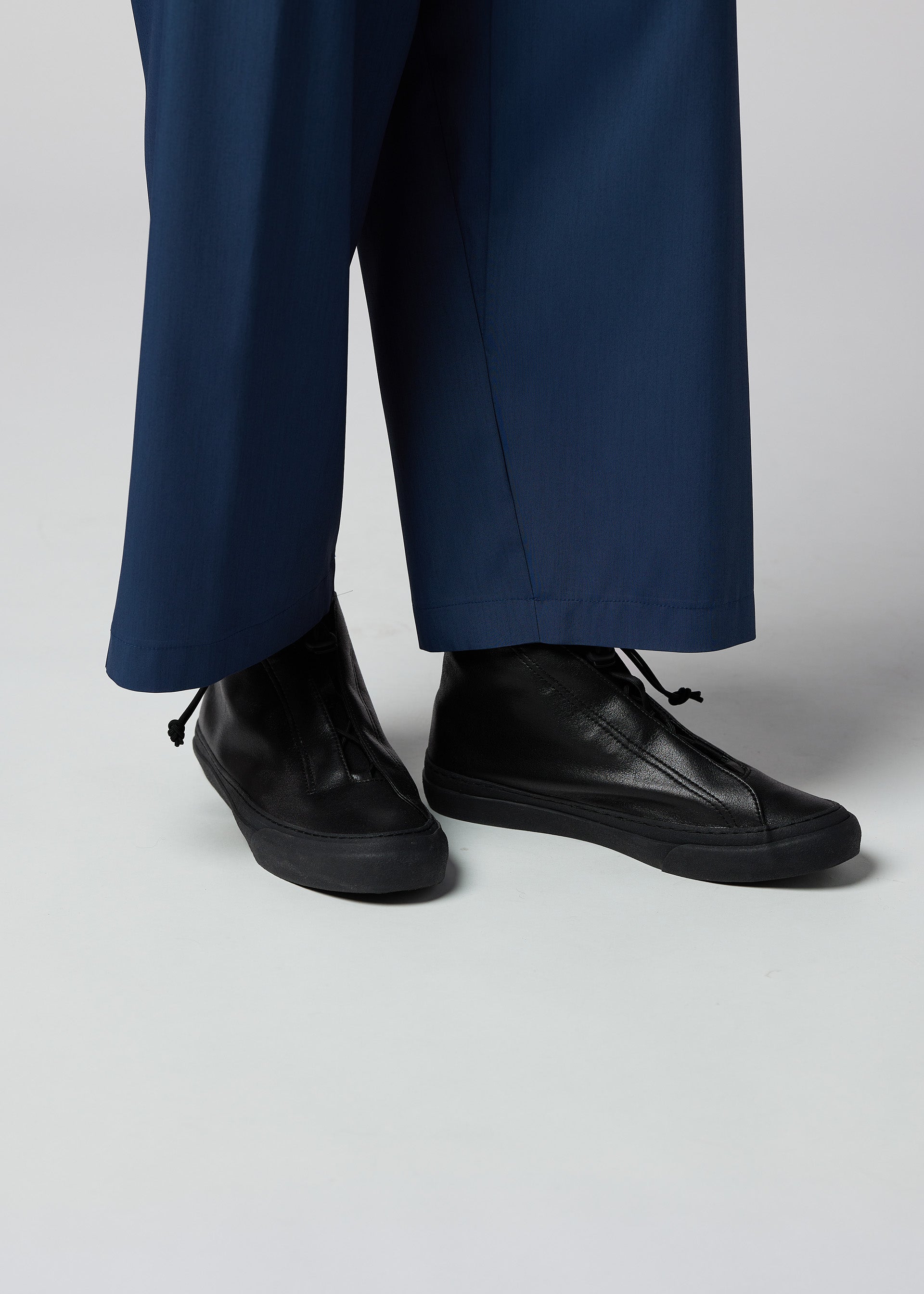 SHOES – ISSEY MIYAKE EU