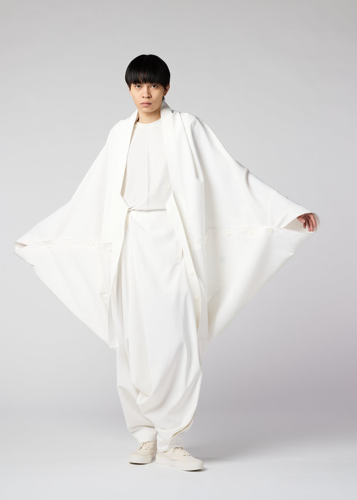 FLY Coat Black – ISSEY MIYAKE EU