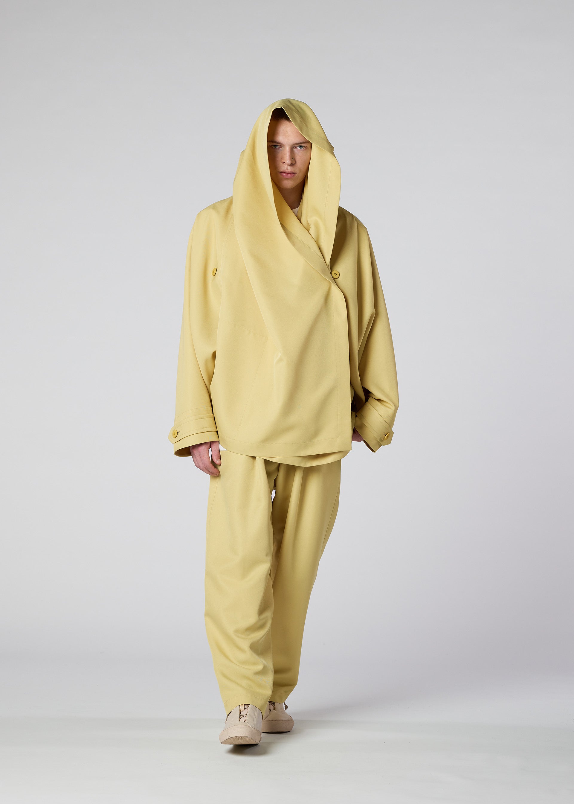 COCOON Jacket Black – ISSEY MIYAKE EU
