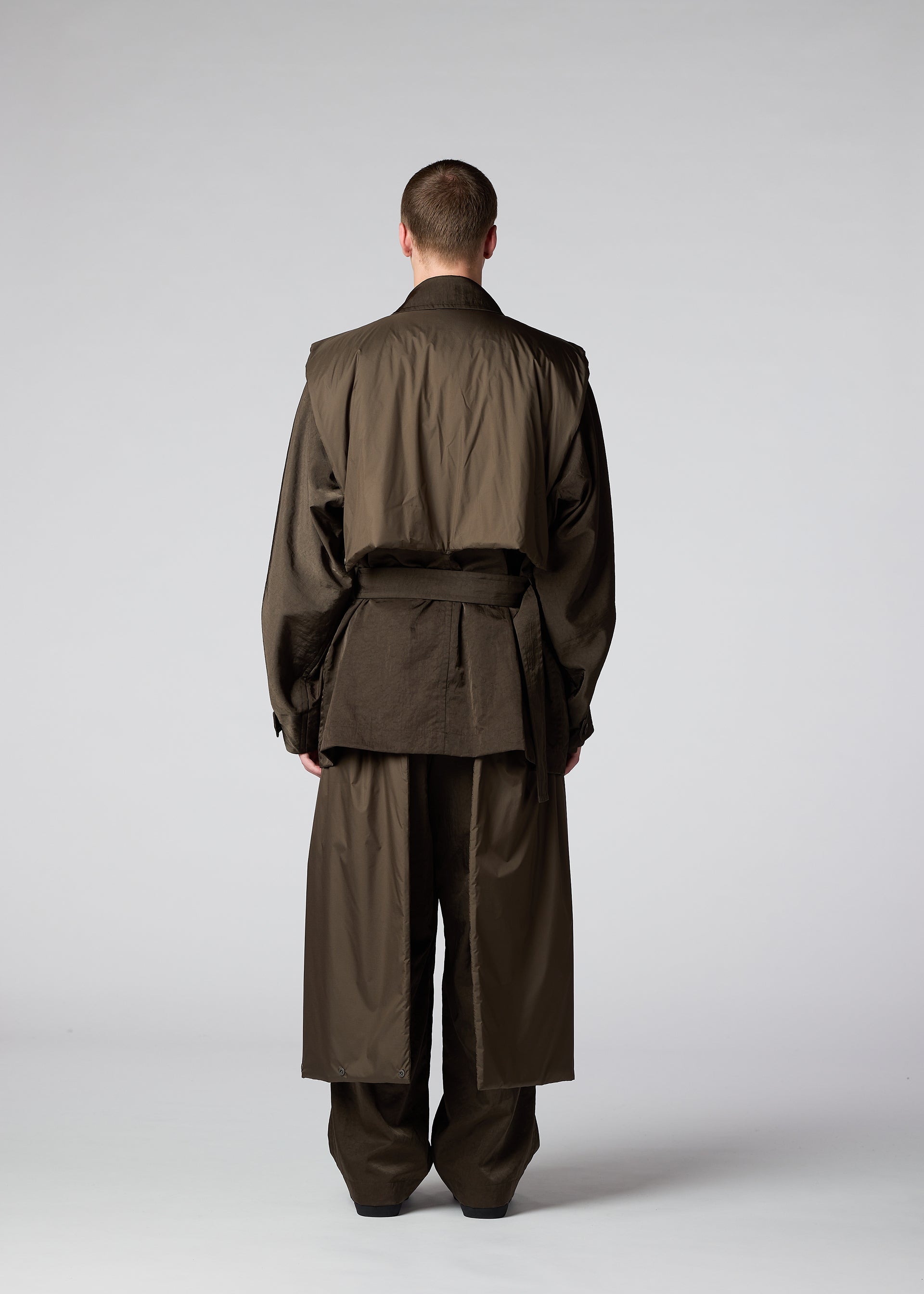 SWITCH Jacket Khaki – ISSEY MIYAKE EU