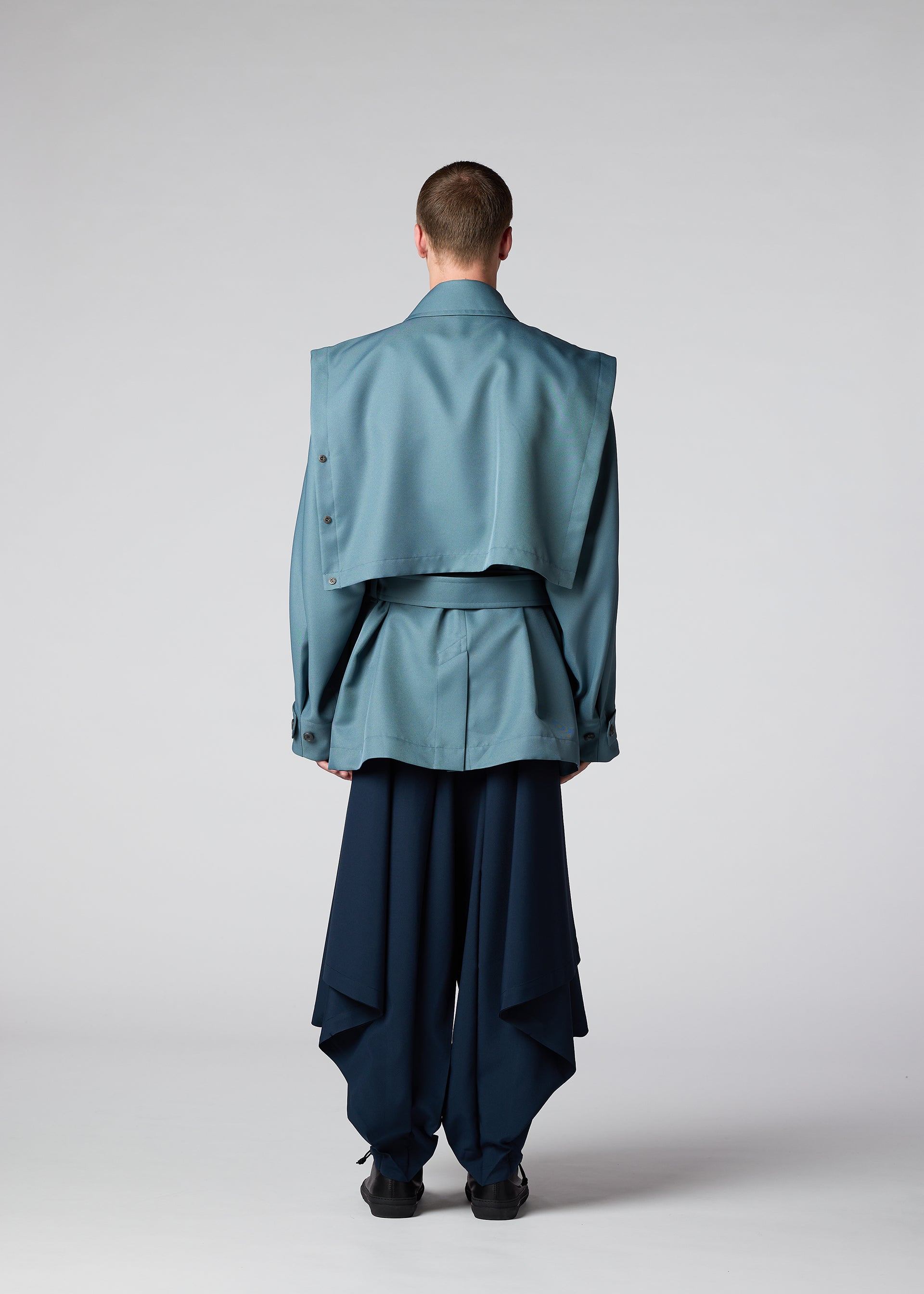 A model wears the IM Men WALL prêt à porter.