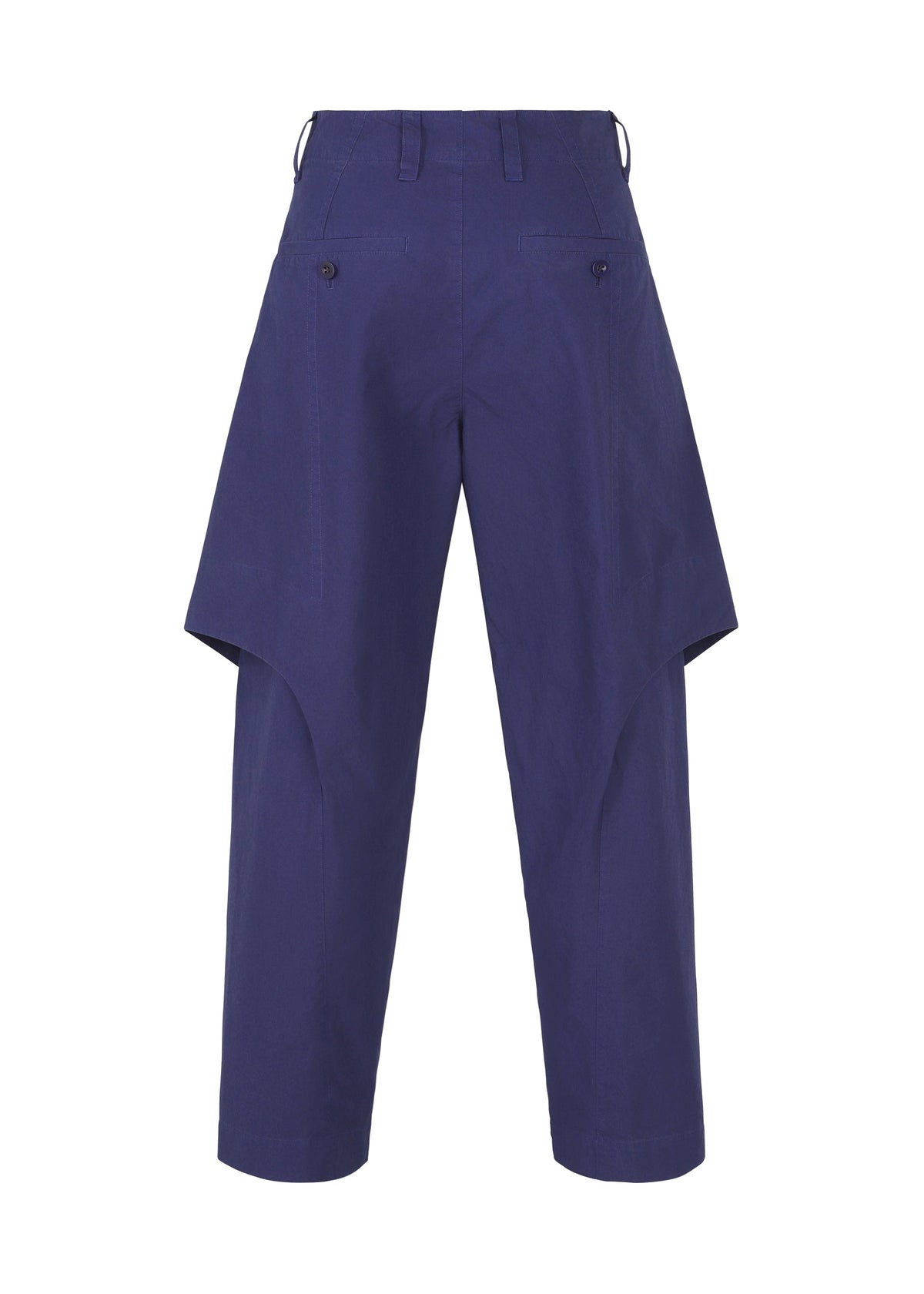 A detail shot of the IM Men LIGHT COTTON trousers.