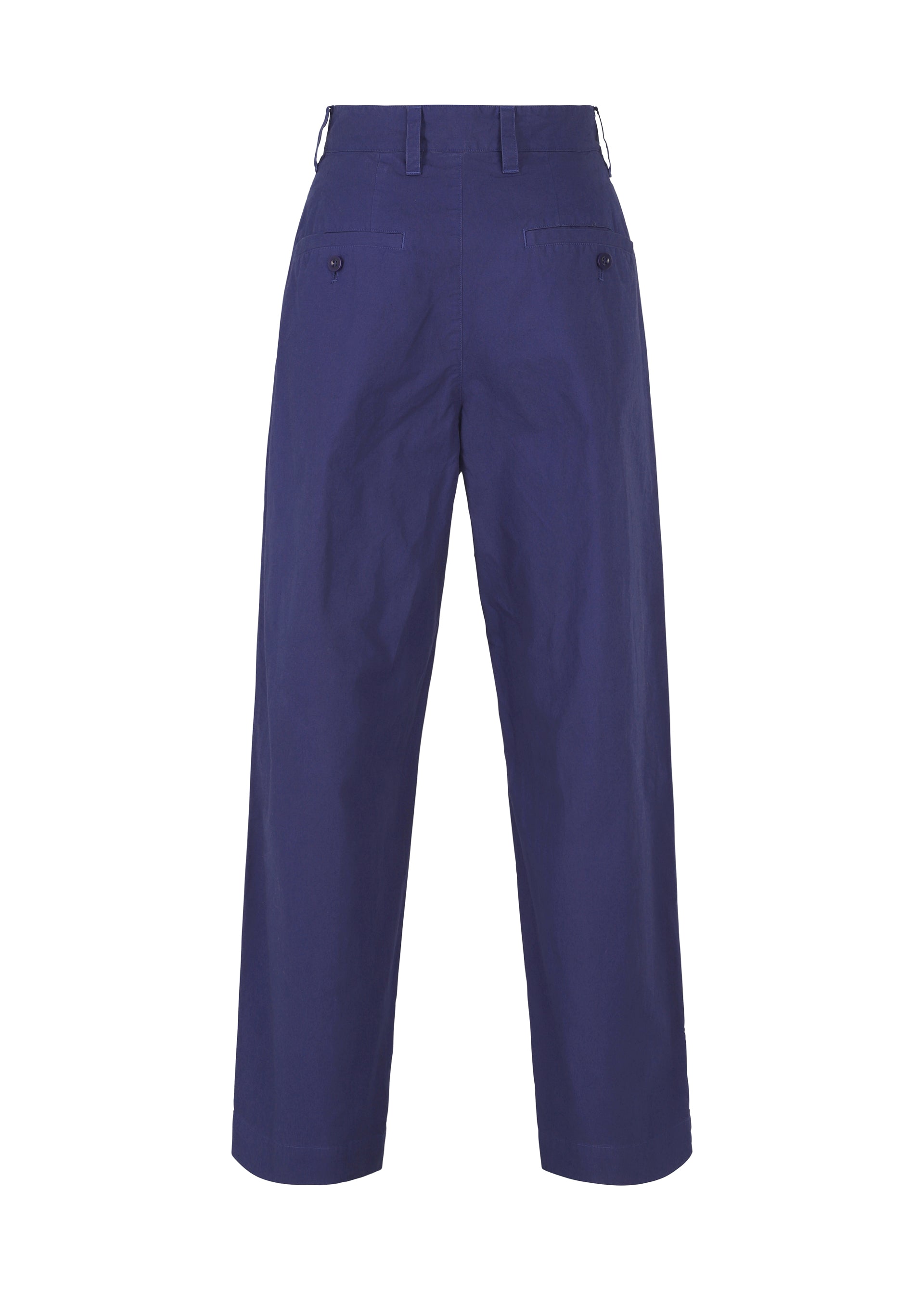 A detail shot of the IM Men LIGHT COTTON trousers.