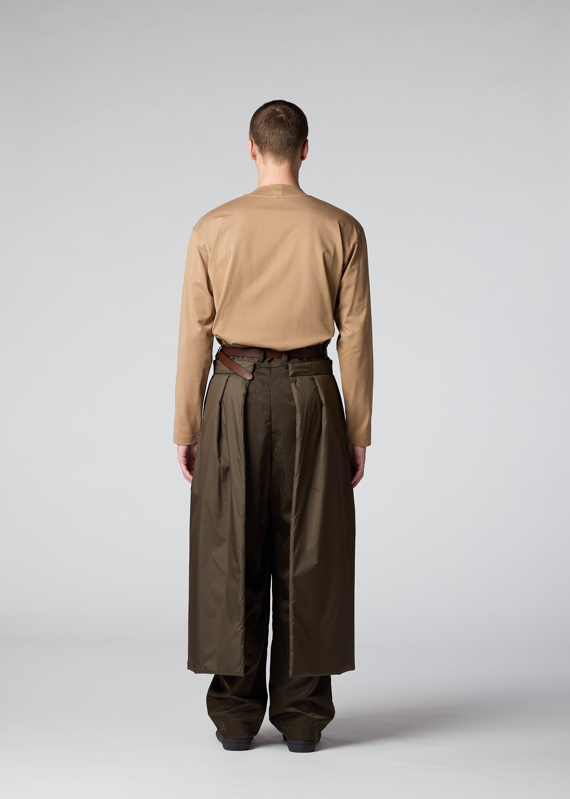 ❇︎❇︎❇︎saki❇︎❇︎❇︎ SWITCH Trousers Black – ISSEY MIYAKE EU