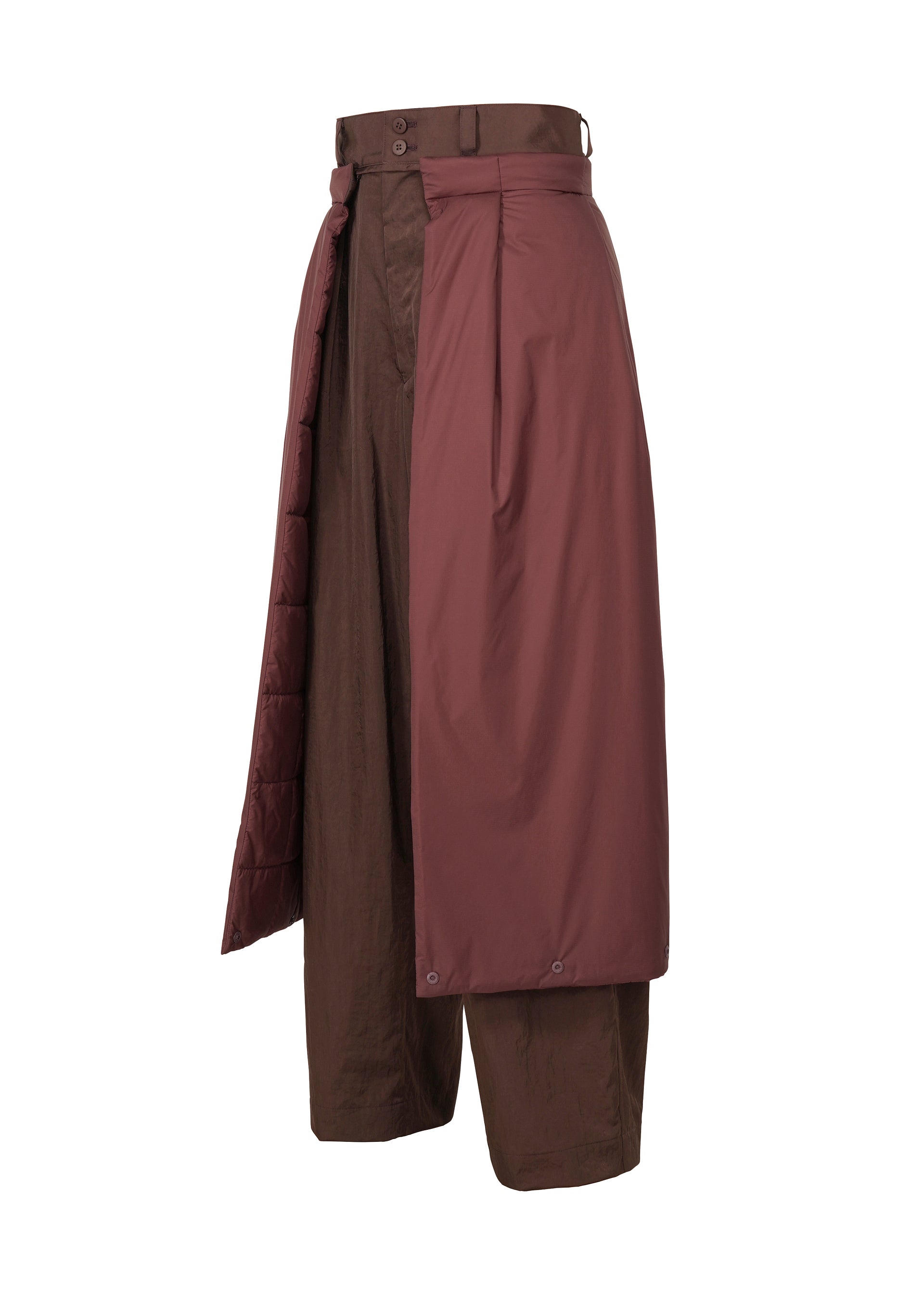 A detail shot of the IM Men SWITCH trousers.