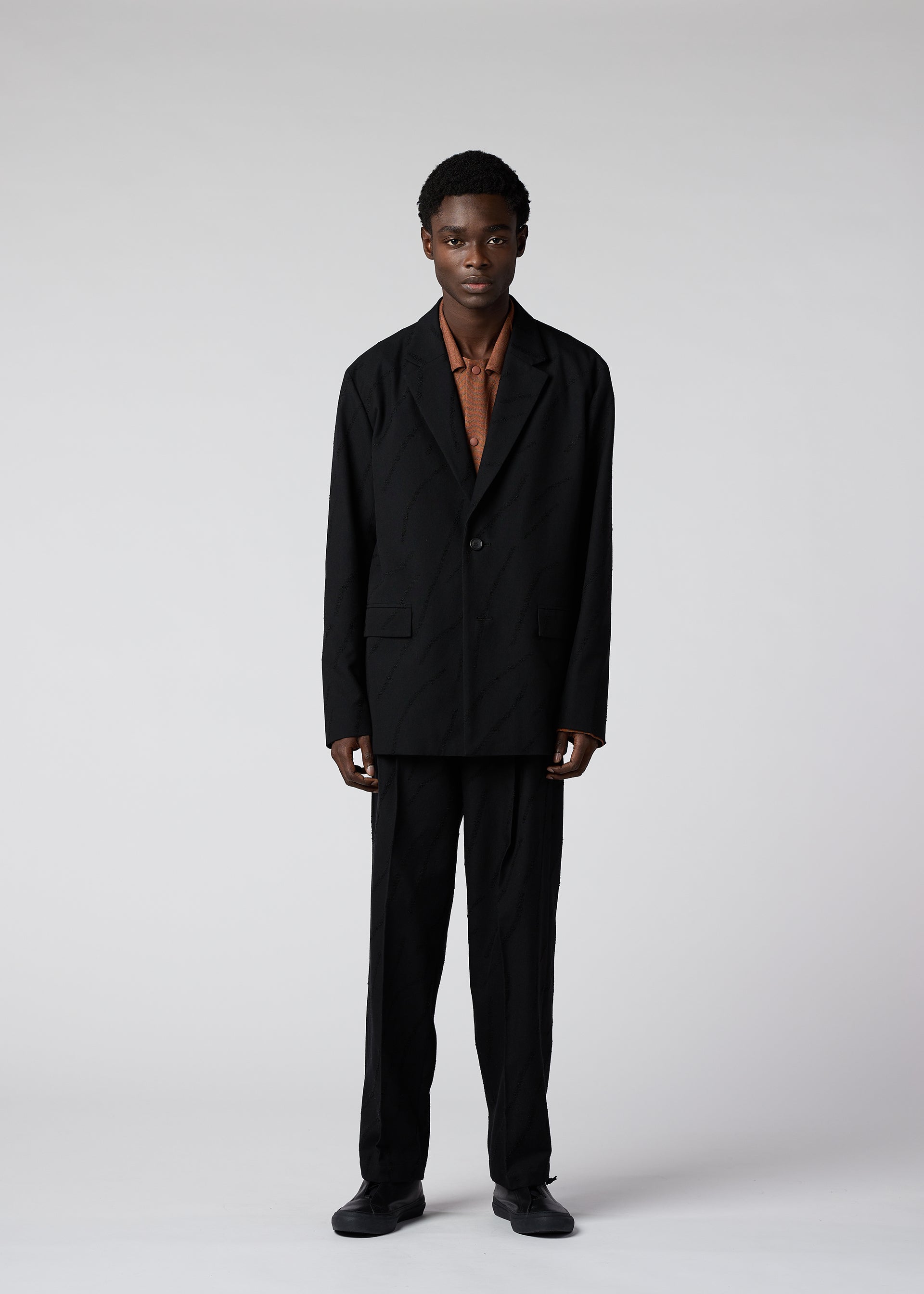 FLY WOOL Trousers Black – ISSEY MIYAKE EU