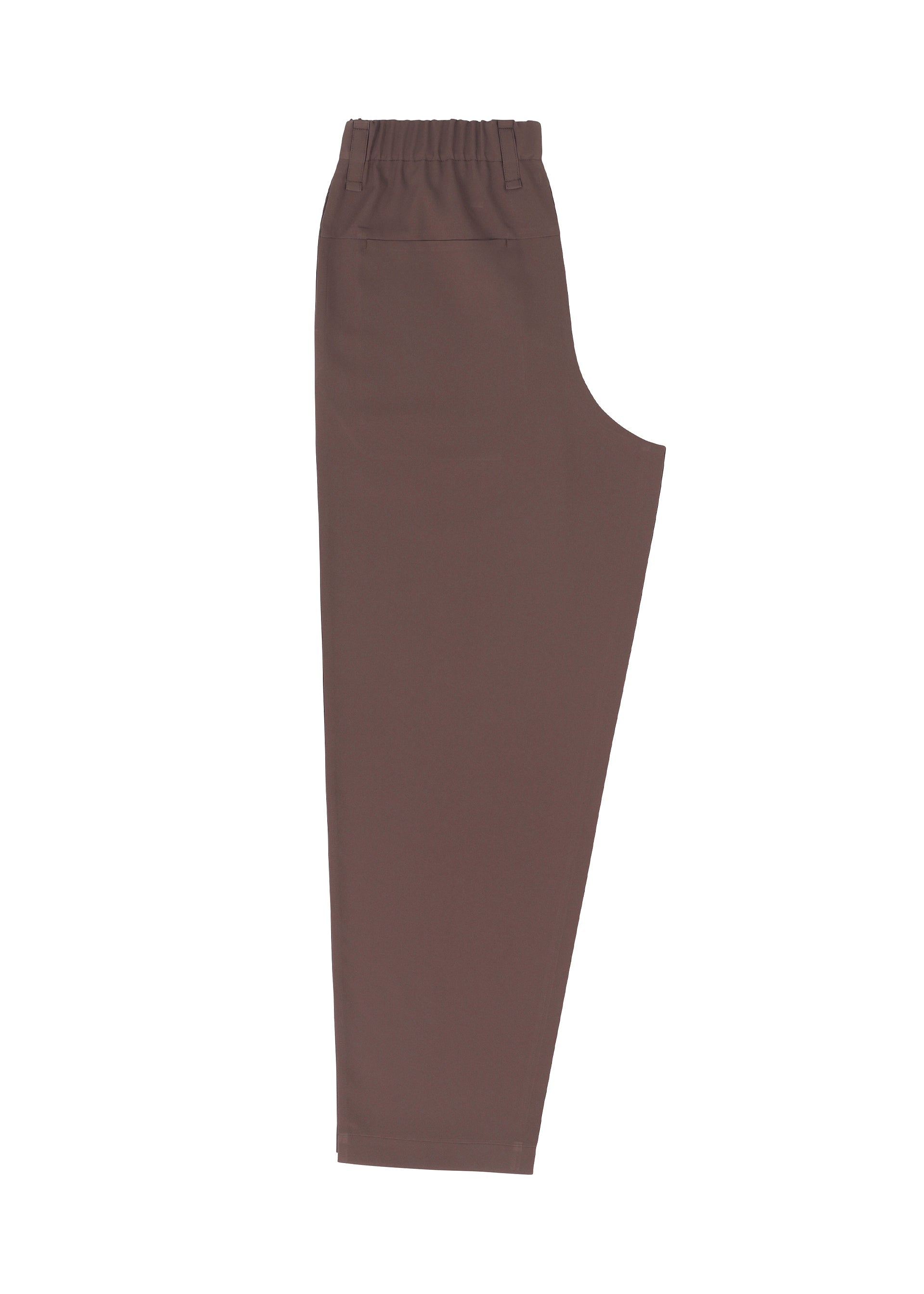 A detail shot of the IM MEN FLAT trousers.