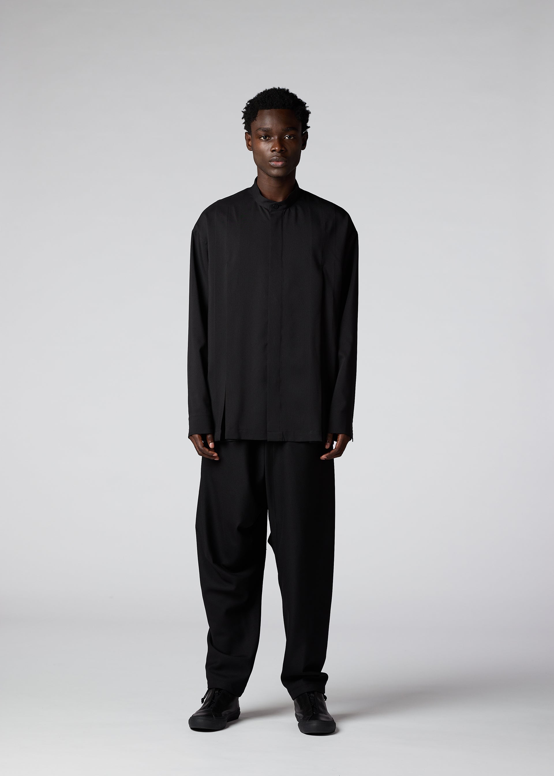WINGS SHIRT Shirt Black – ISSEY MIYAKE EU