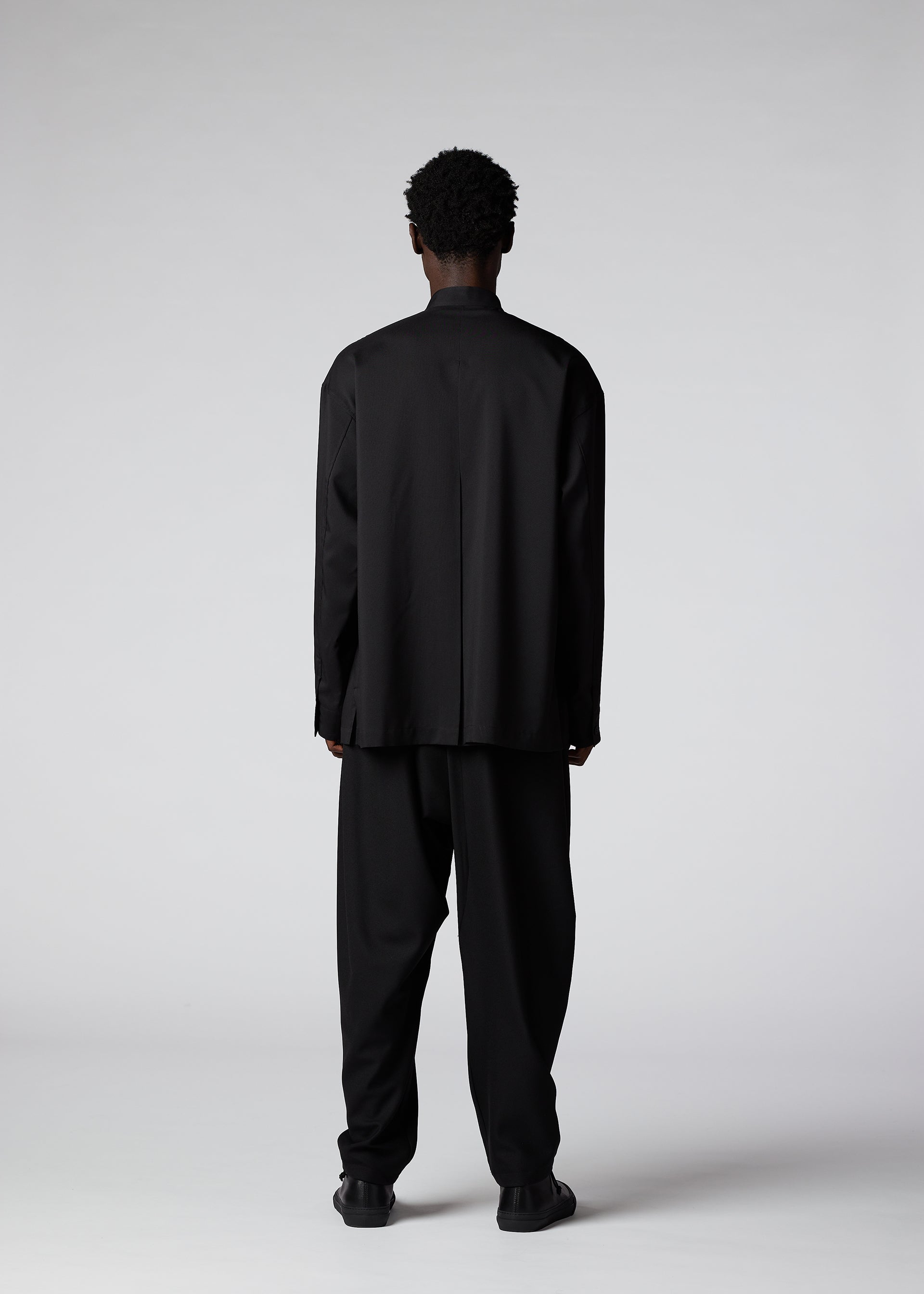 WINGS SHIRT Shirt Black – ISSEY MIYAKE EU