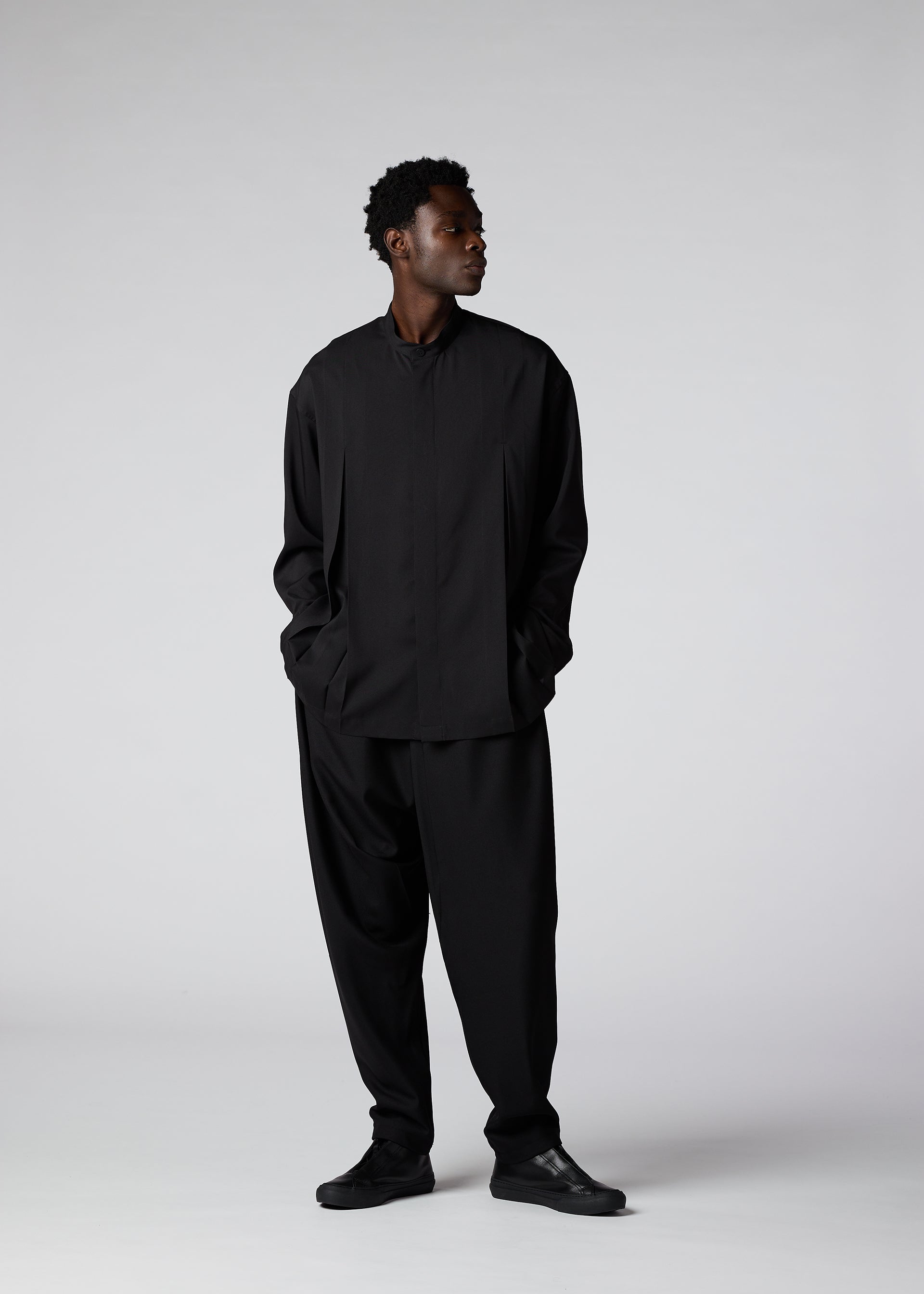 WINGS SHIRT Shirt Black – ISSEY MIYAKE EU
