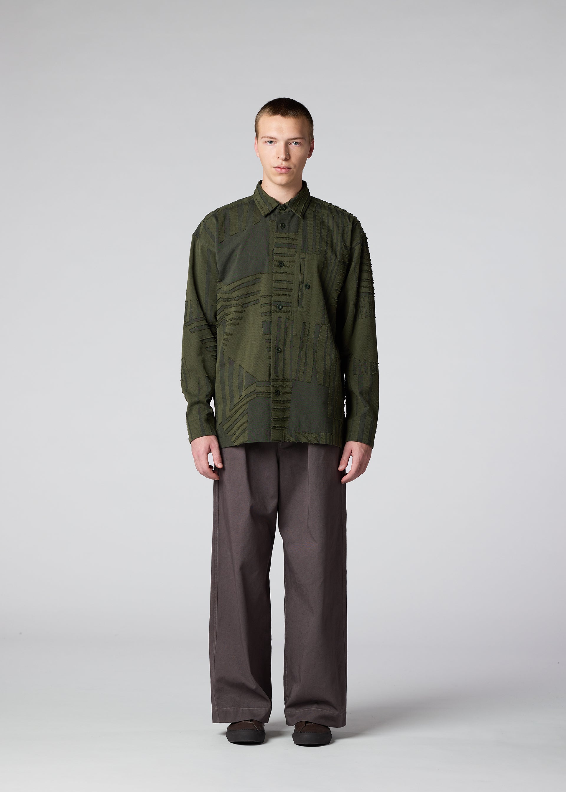 GEOMETRY JACQUARD SHIRT Shirt Black – ISSEY MIYAKE EU