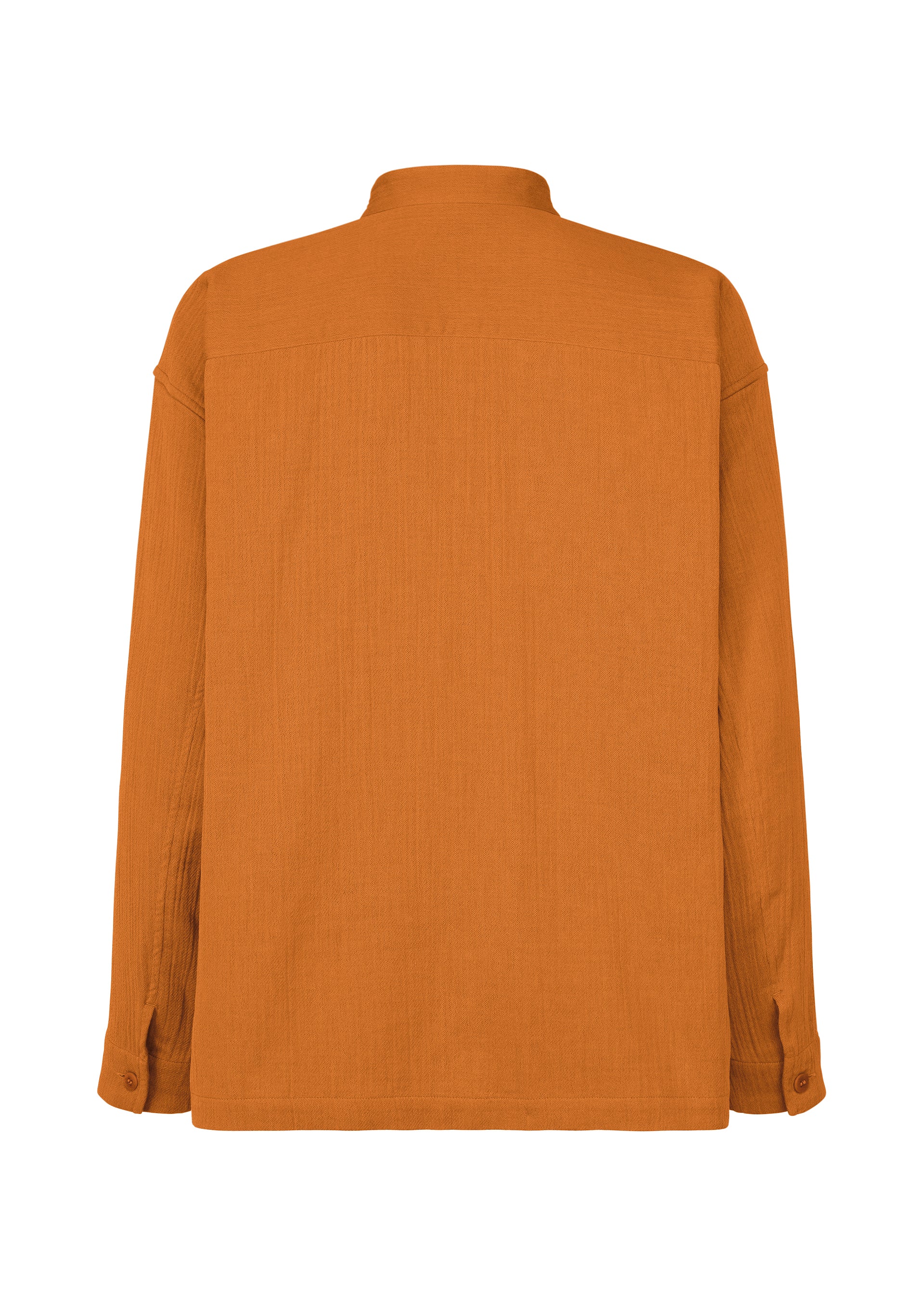 A detail shot of the IM Men DOUBLE WEAVE CREPE shirt.