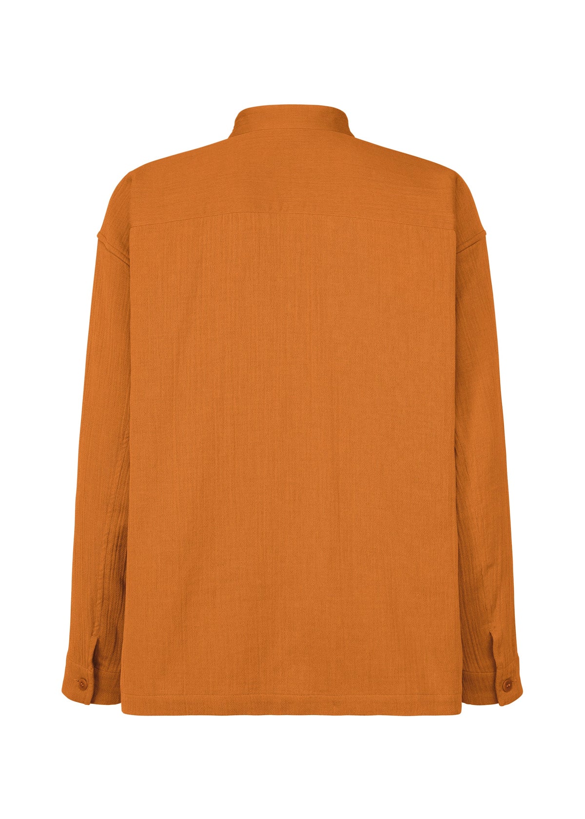 A detail shot of the IM Men DOUBLE WEAVE CREPE shirt.