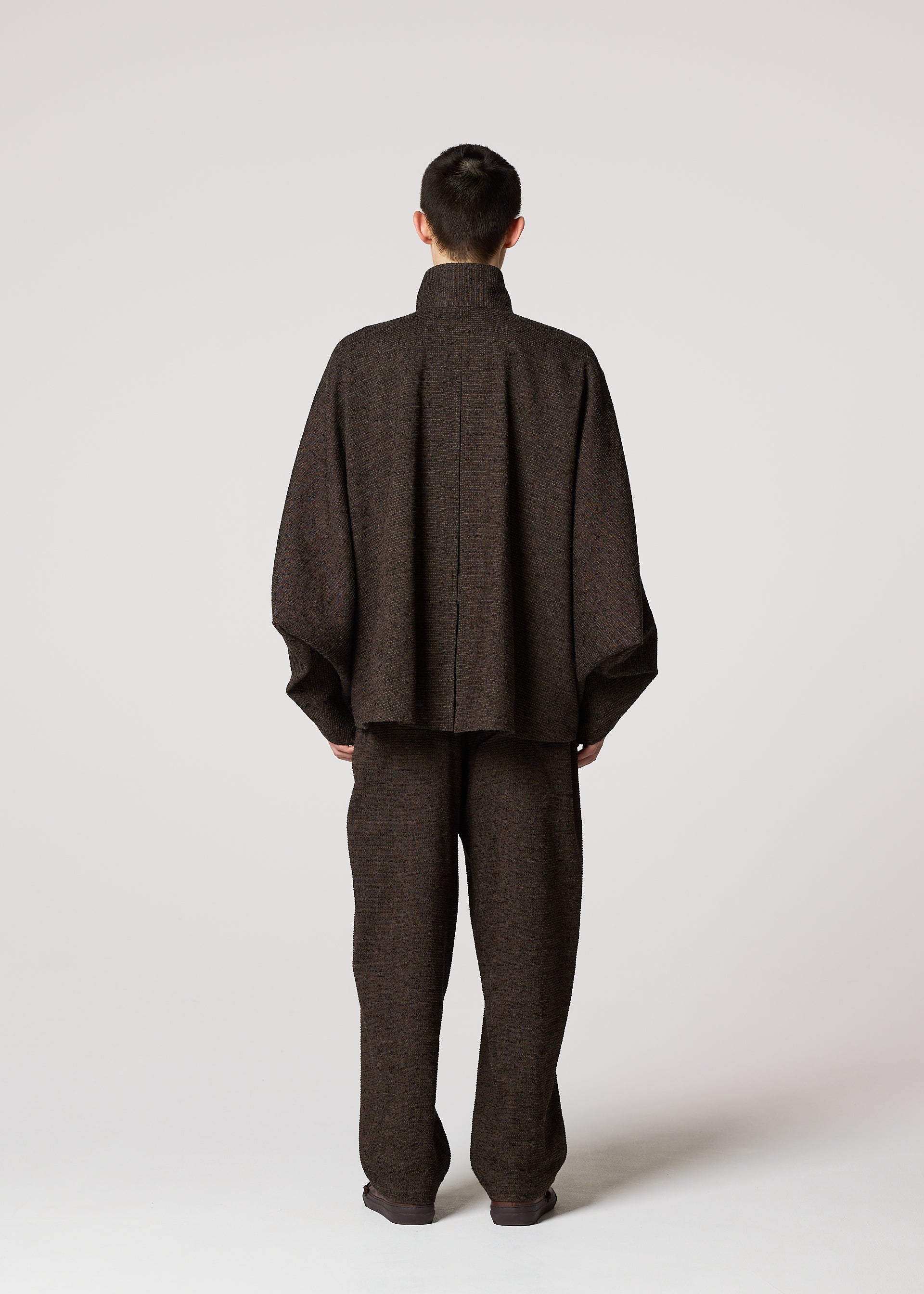 TEXTURES Jacket Dark Brown – ISSEY MIYAKE EU