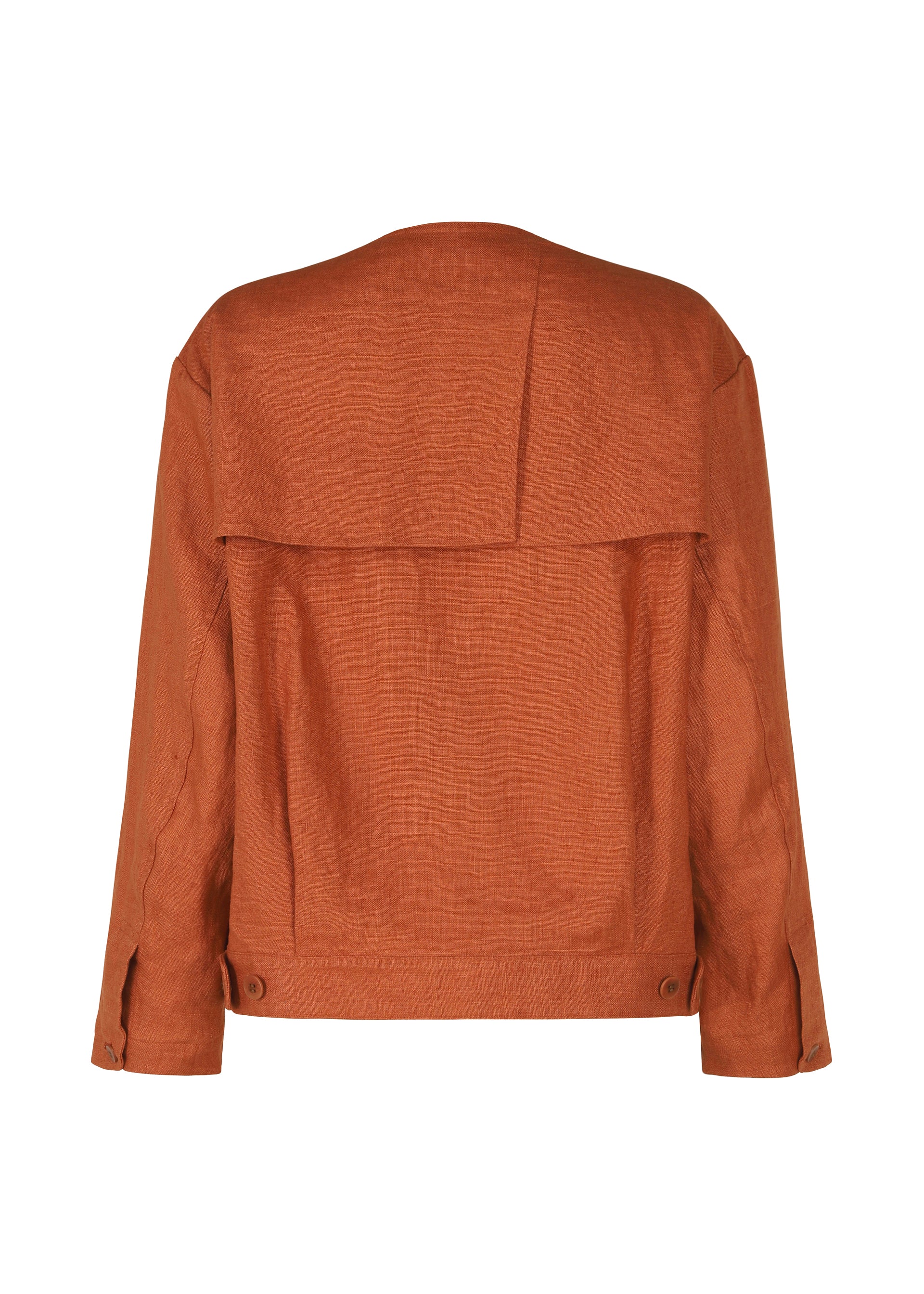 A detail shot of the IM Men TOUGH LINEN prêt à porter.