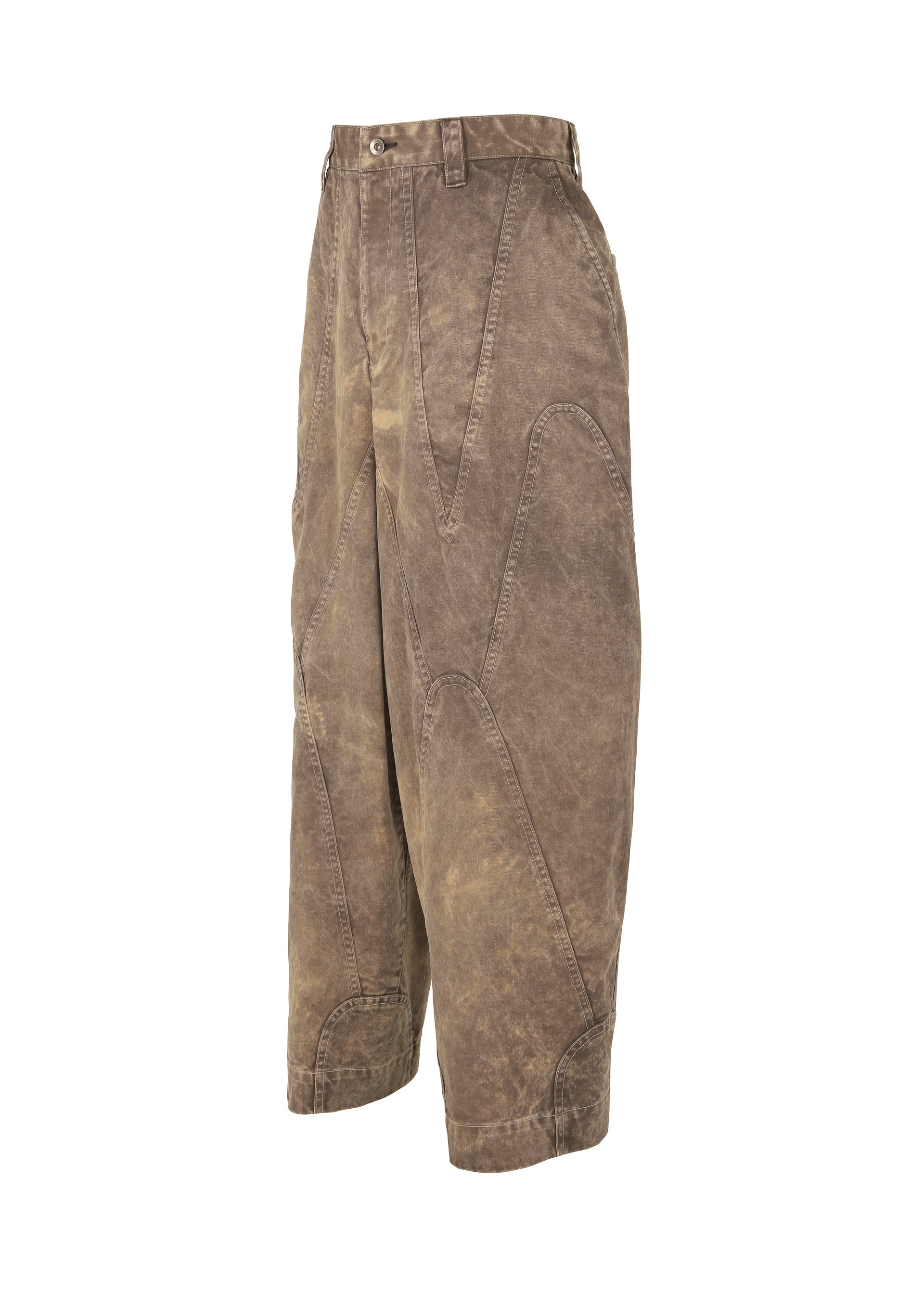 A detail shot of the IM Men ELEMENTS pants.