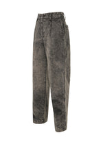 A detail shot of the IM Men ELEMENTS pants.