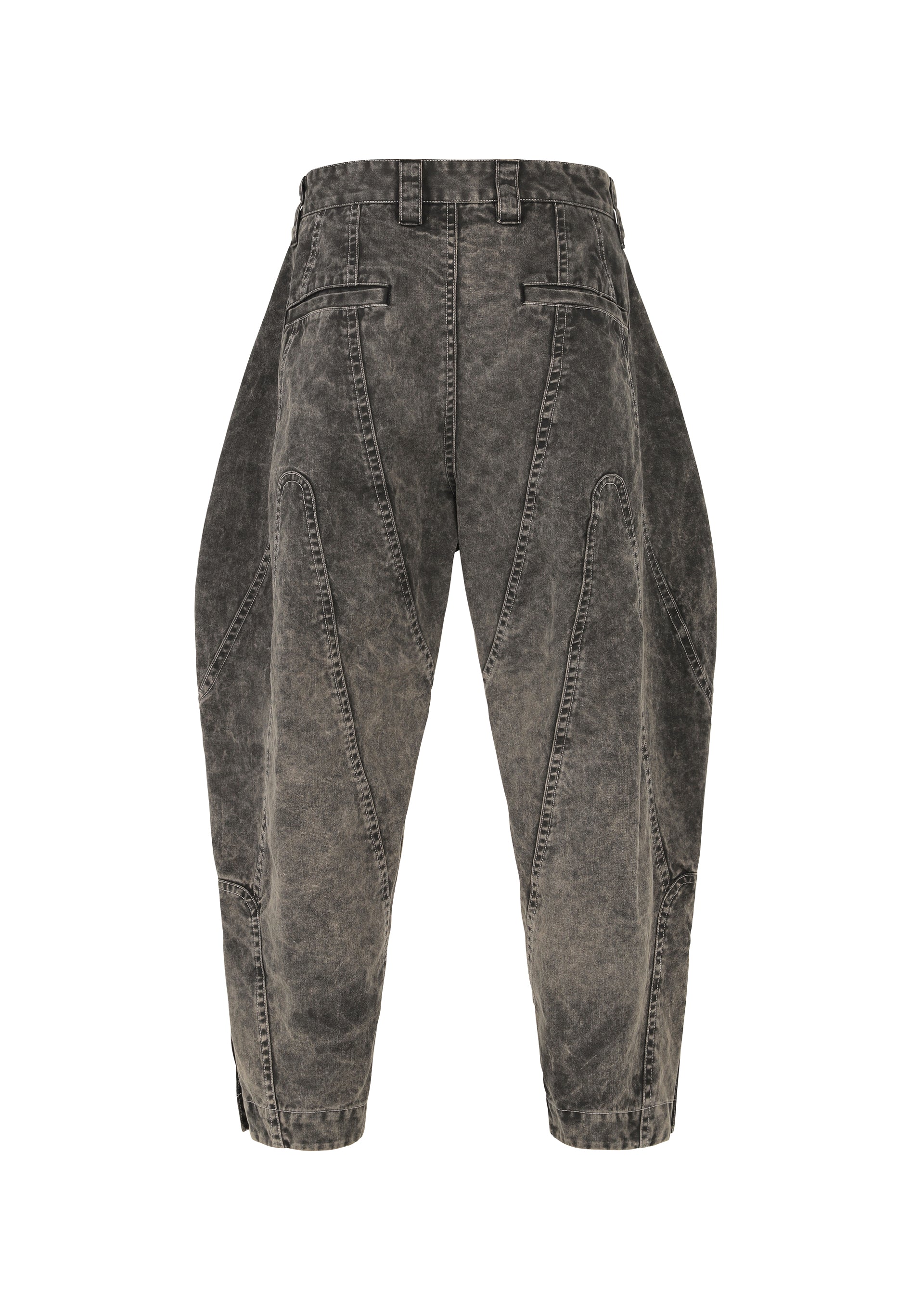 A detail shot of the IM Men ELEMENTS pants.