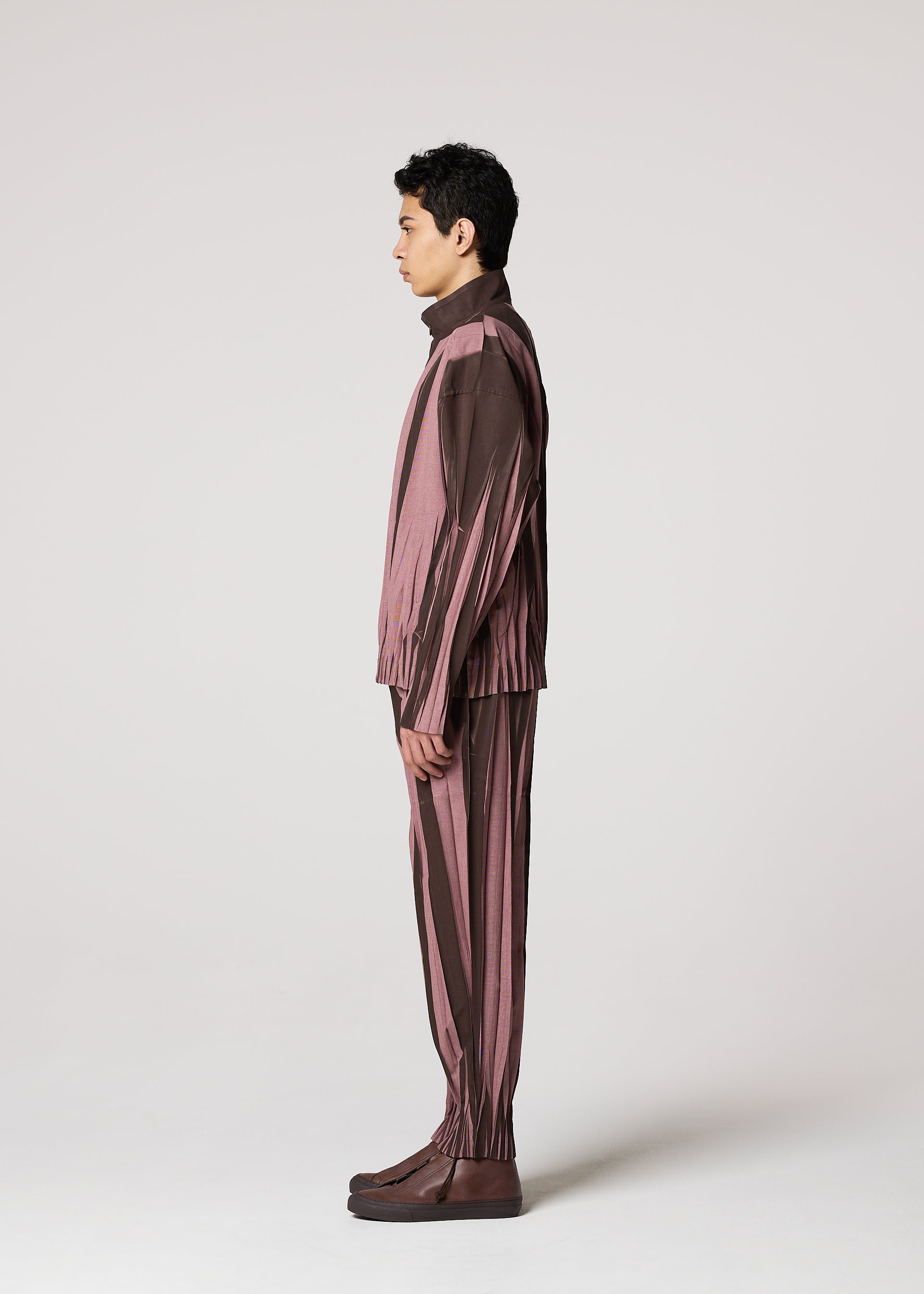 A model wears the IM Men EDGE pants.