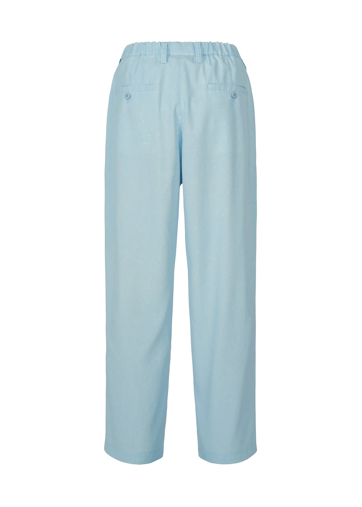 A detail shot of the IM MEN AIR WASH trousers.