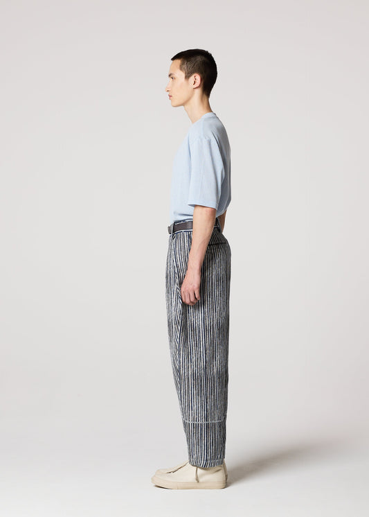 A model wears the IM MEN CURVINESS curviness-trousers-charcoal.